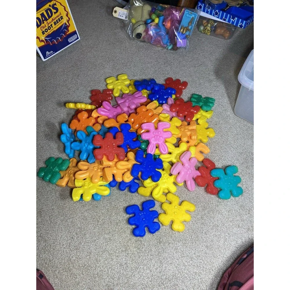 61pc Vintage Stackable Interlocking Building Toy Clowns & Bunnies